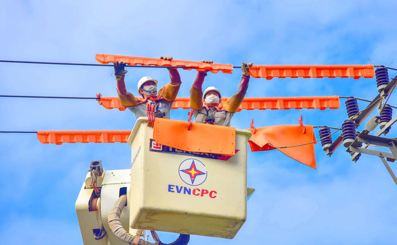 EVNCPC chủ động phương án, bảo đảm cung ứng điện an toàn, ổn định dịp Quốc khánh 2/9