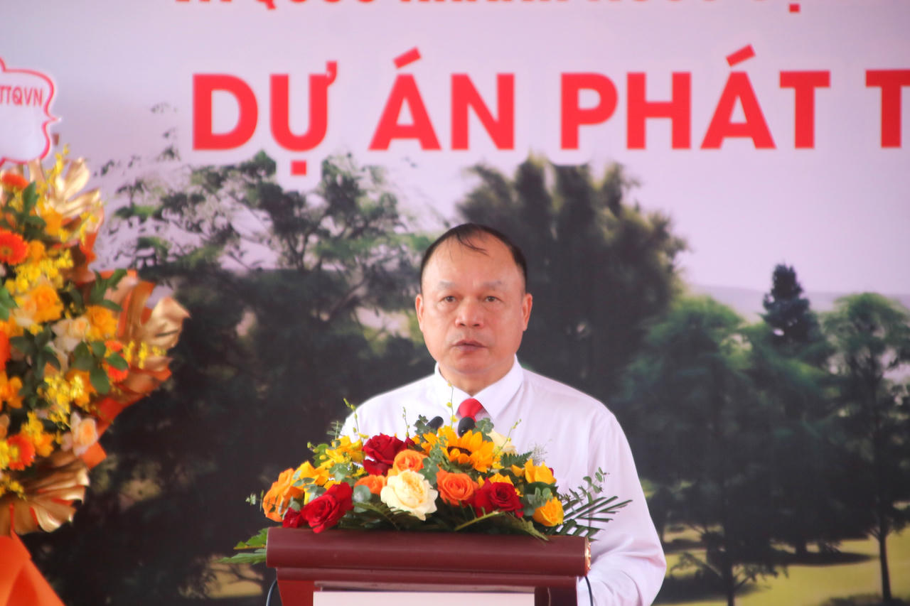 Ông Dương Mah Tiệp - Phó Chủ tịch UBND tỉnh Gia Lai phát biểu tại lễ khởi công. (Ảnh: Đình Phùng)