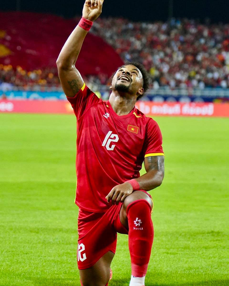 Tiền đạo của đội tuyển Việt Nam cũng khẳng định sẽ tập trung tối đa vào việc chuẩn bị cho hai trận chung kết, dù quãng nghỉ giữa các trận đấu rất ngắn (Ảnh: TXNĐ)