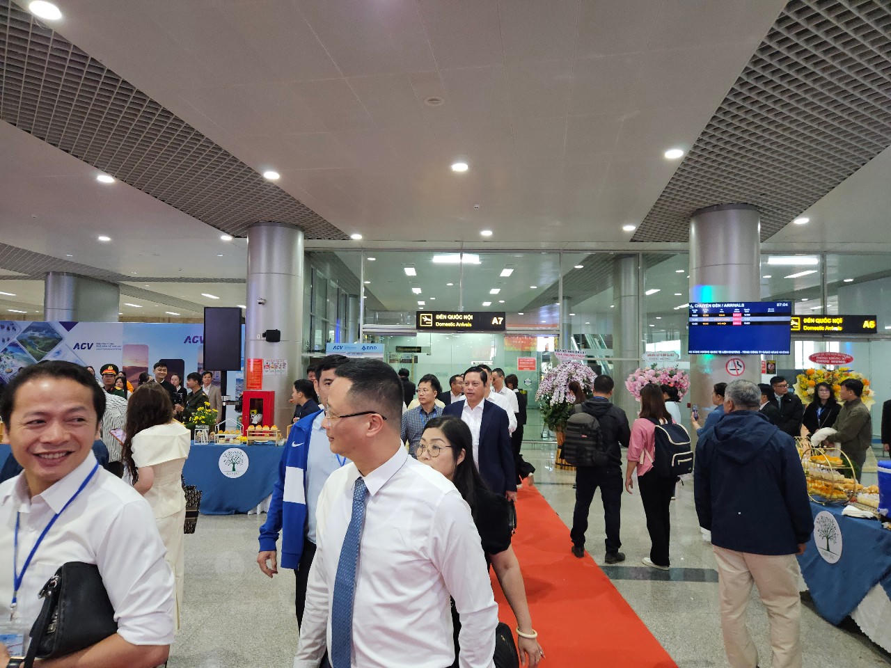 Sân bay quốc tế Liên Khương mở cửa trở lại sau hơn 5 tháng sửa chữa