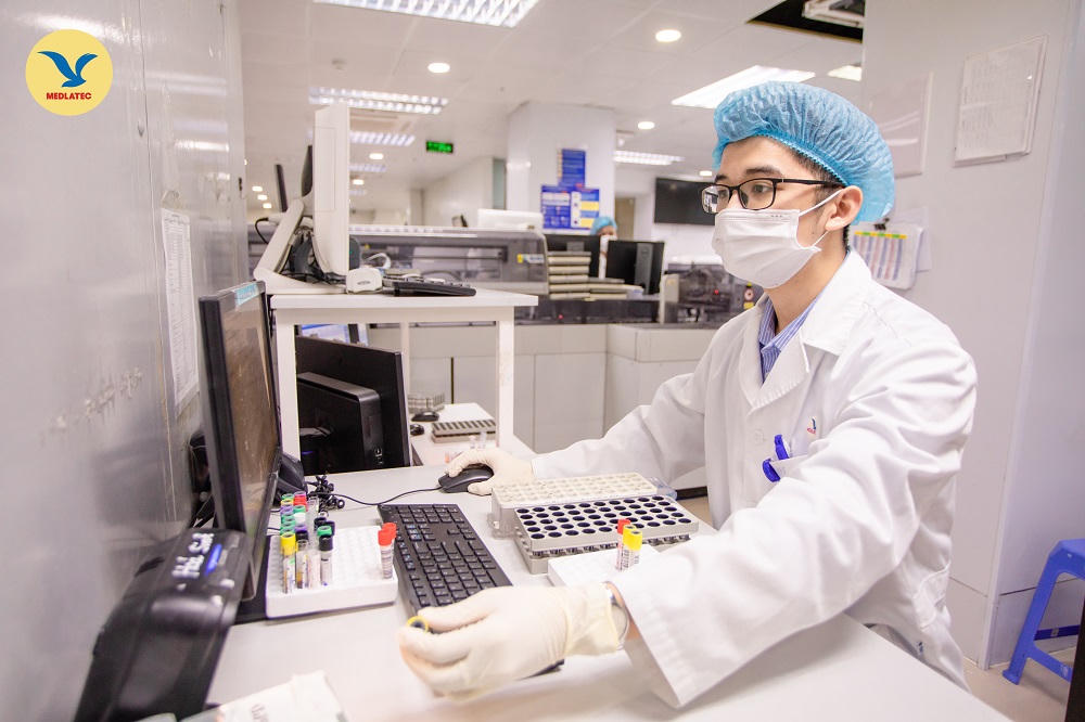 Xét nghiệm khảo sát đa hình gen HLA-B*58:01 nhằm đánh giá nguy cơ gặp phản ứng bất lợi khi sử dụng Allopurinol.