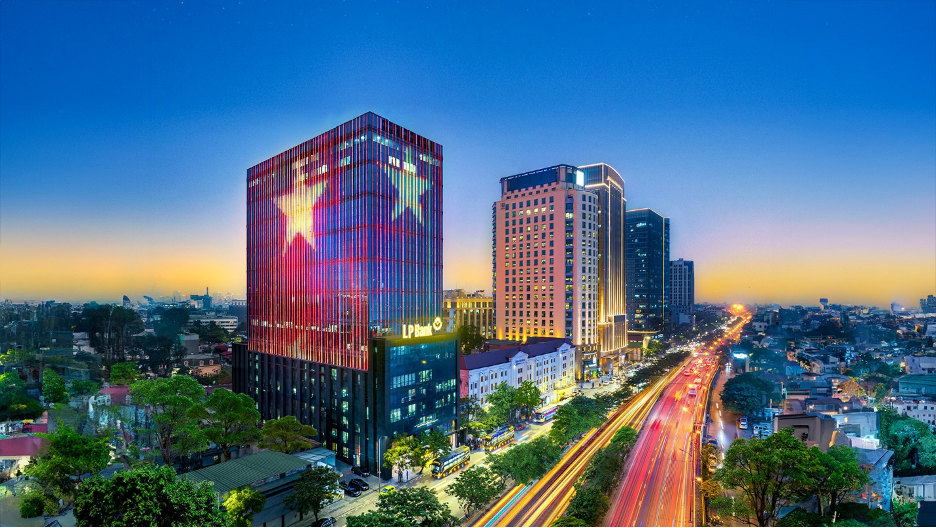 LPBank lọt Top 6 ngân hàng tư nhân nộp ngân sách lớn nhất Việt Nam