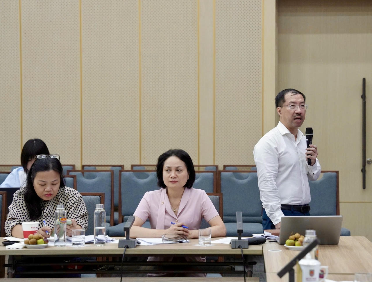 Cục trưởng Cục Phổ biến, giáo dục pháp luật và Trợ giúp pháp lý Cù Thu Anh  quán triệt Luật sửa đổi, bổ sung một số điều của Luật Trợ giúp pháp lý 