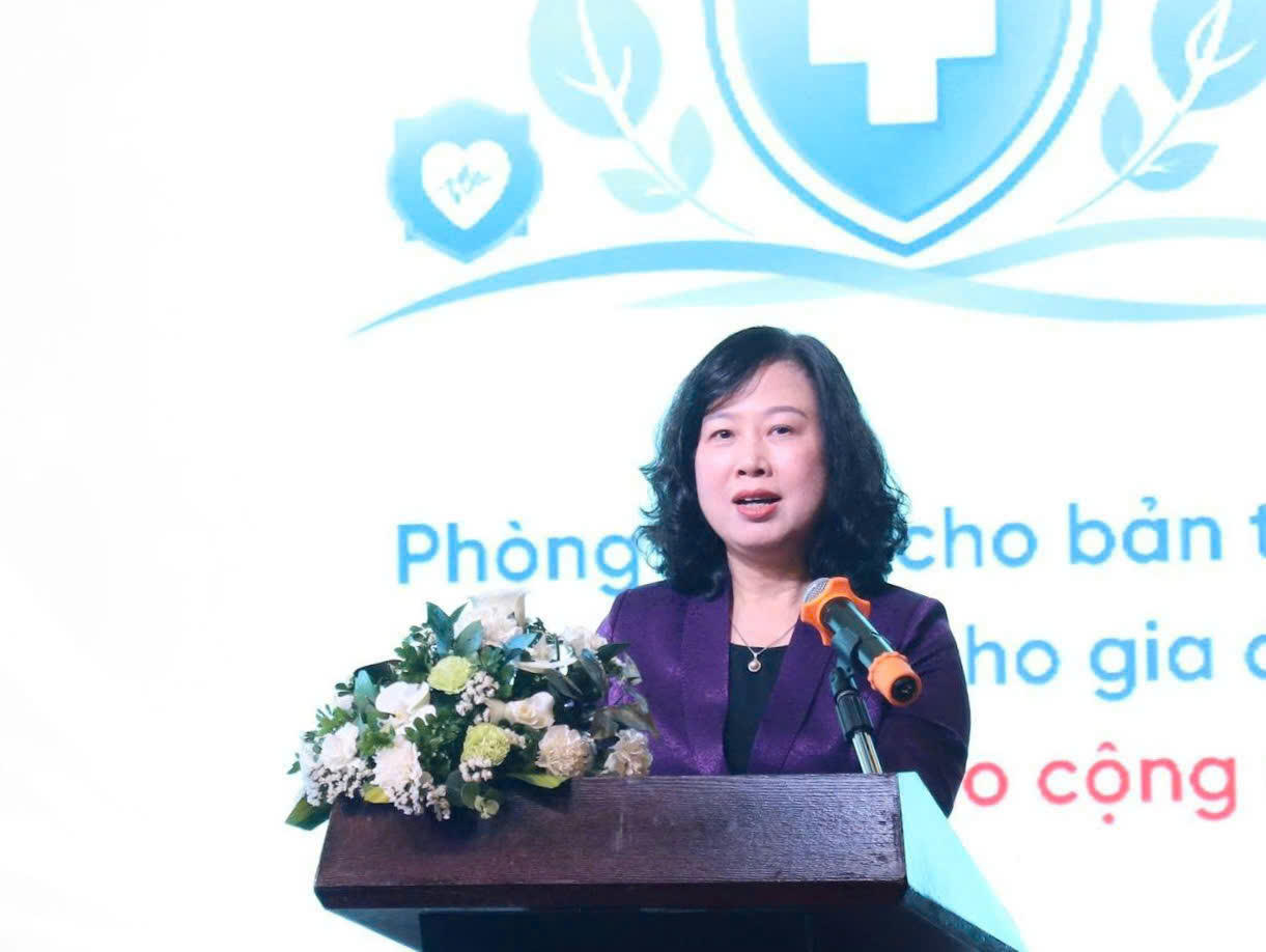 Bộ trưởng Bộ Y tế Đào Hồng Lan phát biểu tại buổi Lễ.