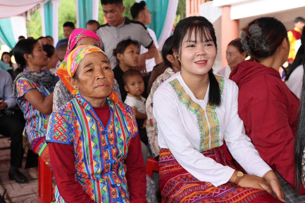 Thông qua việc duy trì Tết Lấp Lỗ, những phong tục, tập quán và nét văn hóa đặc sắc của đồng bào Chứt ở Rào Tre tiếp tục được bảo tồn, trao truyền, góp phần làm phong phú đời sống tinh thần của bà con. Ảnh: PV