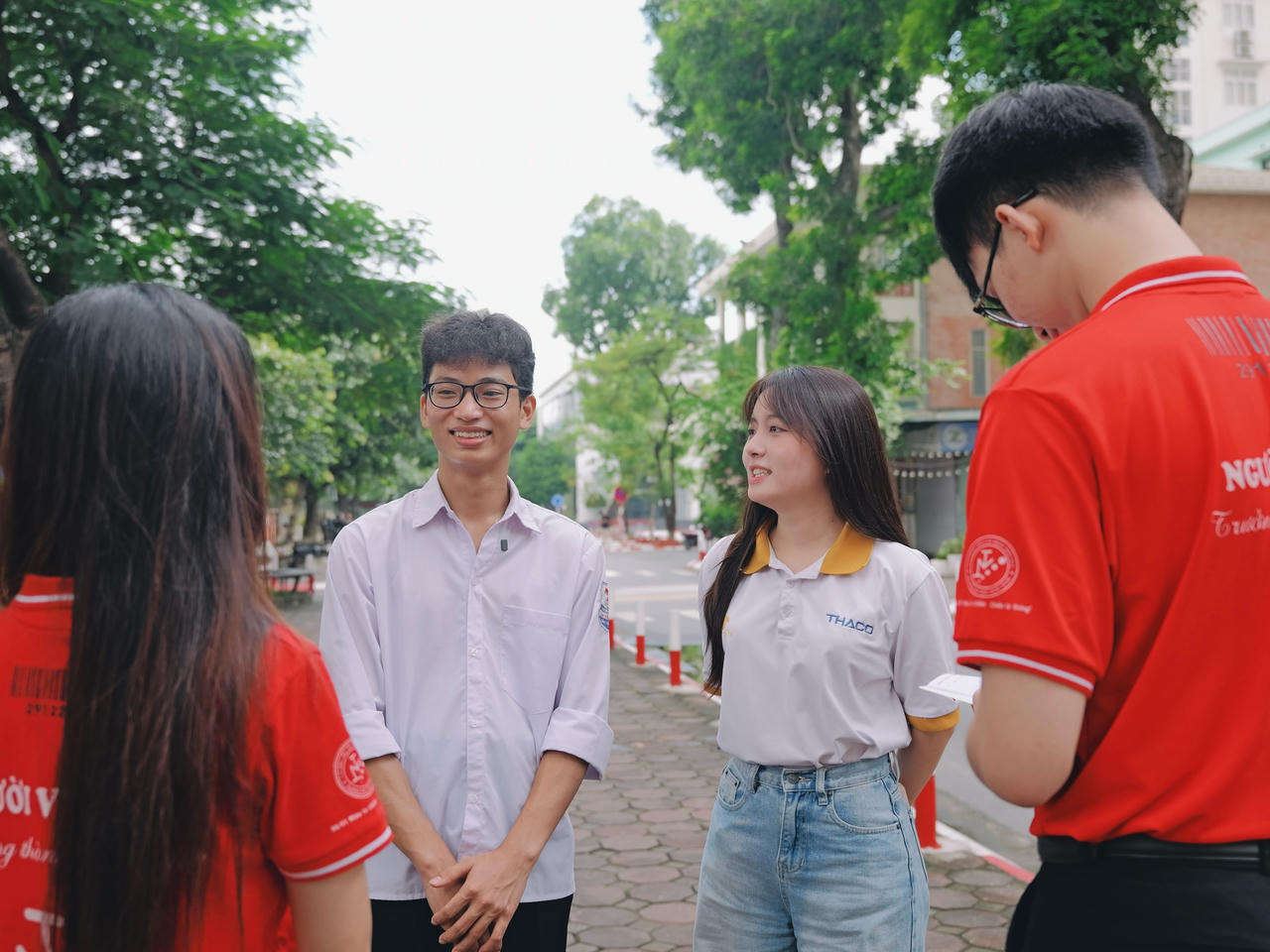 Chuyến xe tử tế đưa thủ khoa 30 điểm đến giảng đường mơ ước
