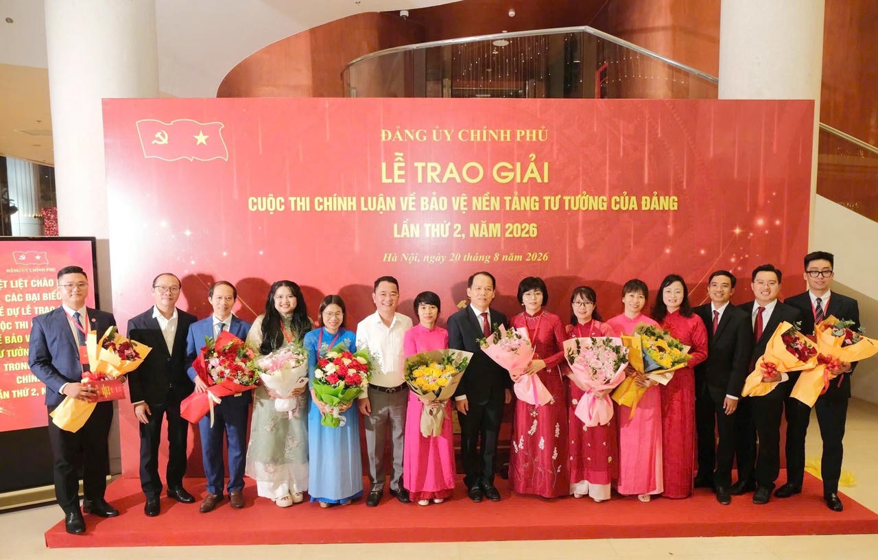 Báo Pháp luật Việt Nam giành 4 giải Cuộc thi chính luận về bảo vệ nền tảng tư tưởng của Đảng trong Đảng bộ Chính phủ