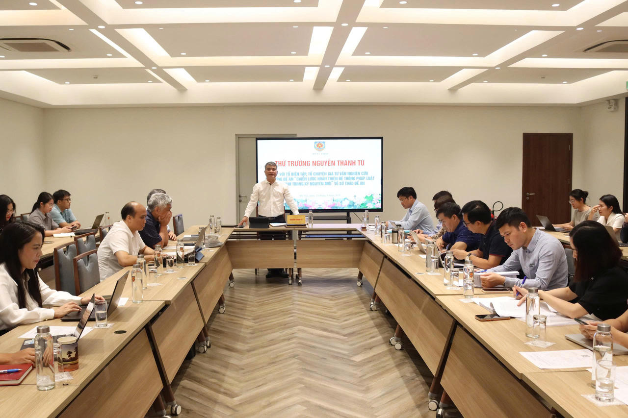 Nghiên cứu hoàn thiện hệ thống pháp luật Việt Nam đáp ứng yêu cầu phát triển trong kỷ nguyên mới