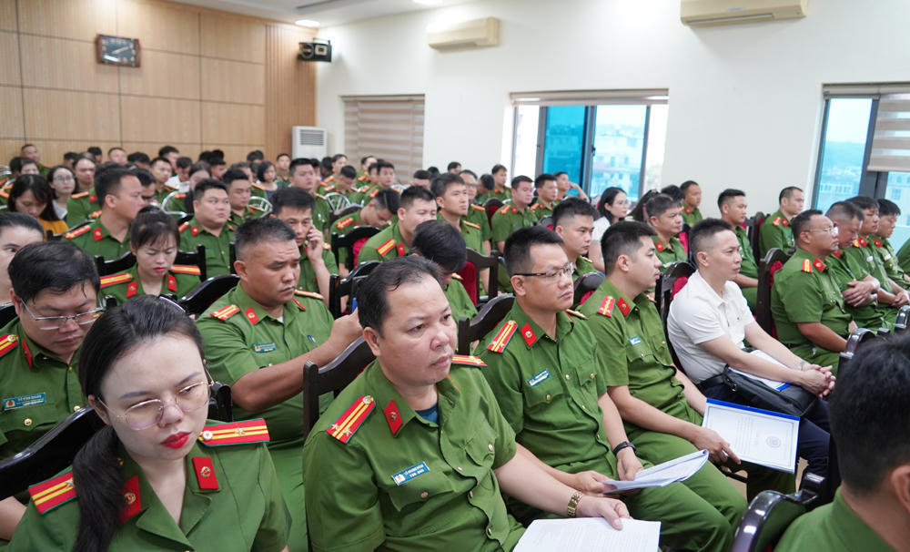 Các đại biểu tham dự hội nghị (Ảnh: Đình Hợp)
