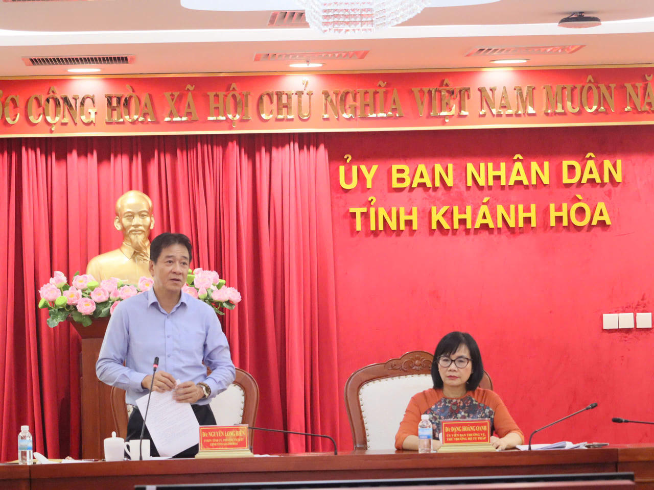 Ông Nguyễn Long Biên - Phó Chủ tịch Thường trực UBND tỉnh Khánh Hòa phát biểu. Ảnh: THIÊN THANH