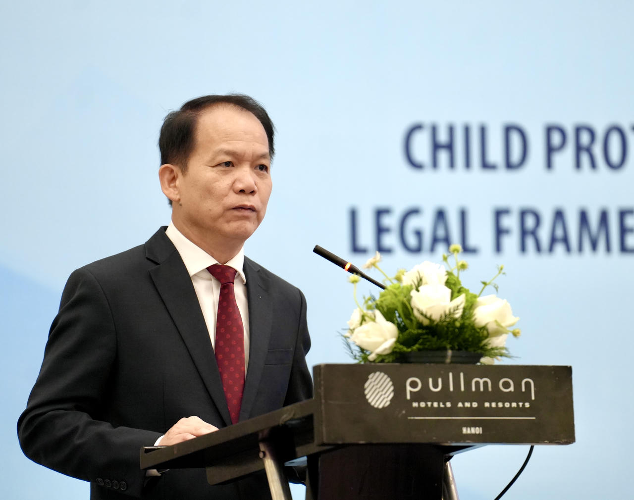 Bộ trưởng Bộ Tư pháp Hoàng Thanh Tùng phát biểu khai mạc. (Ảnh: HG)