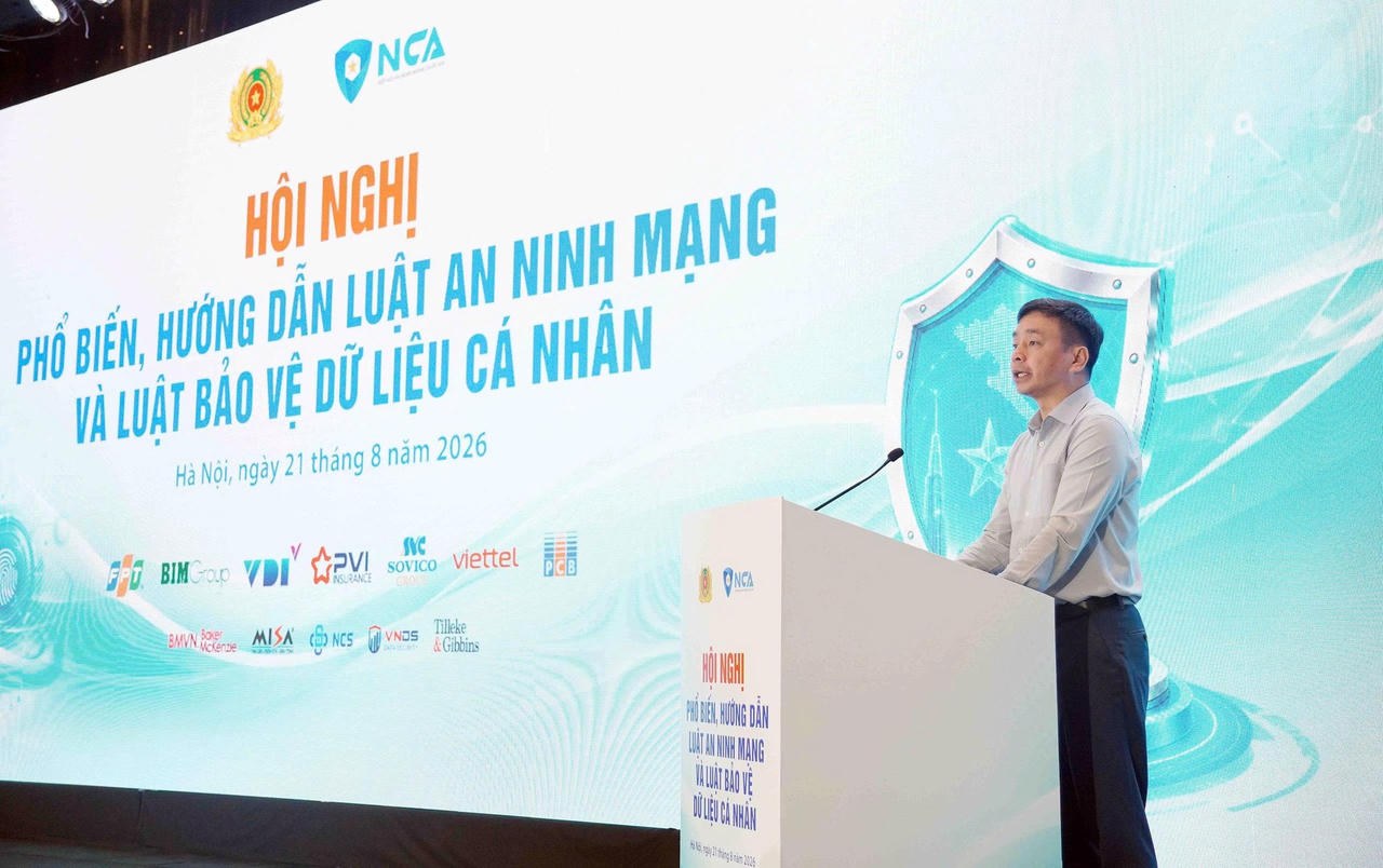 Trung tướng Lê Xuân Minh, Cục trưởng Cục An ninh mạng và phòng chống tội phạm sử dụng công nghệ cao phát biểu tại Hội nghị. (Ảnh: NCA)