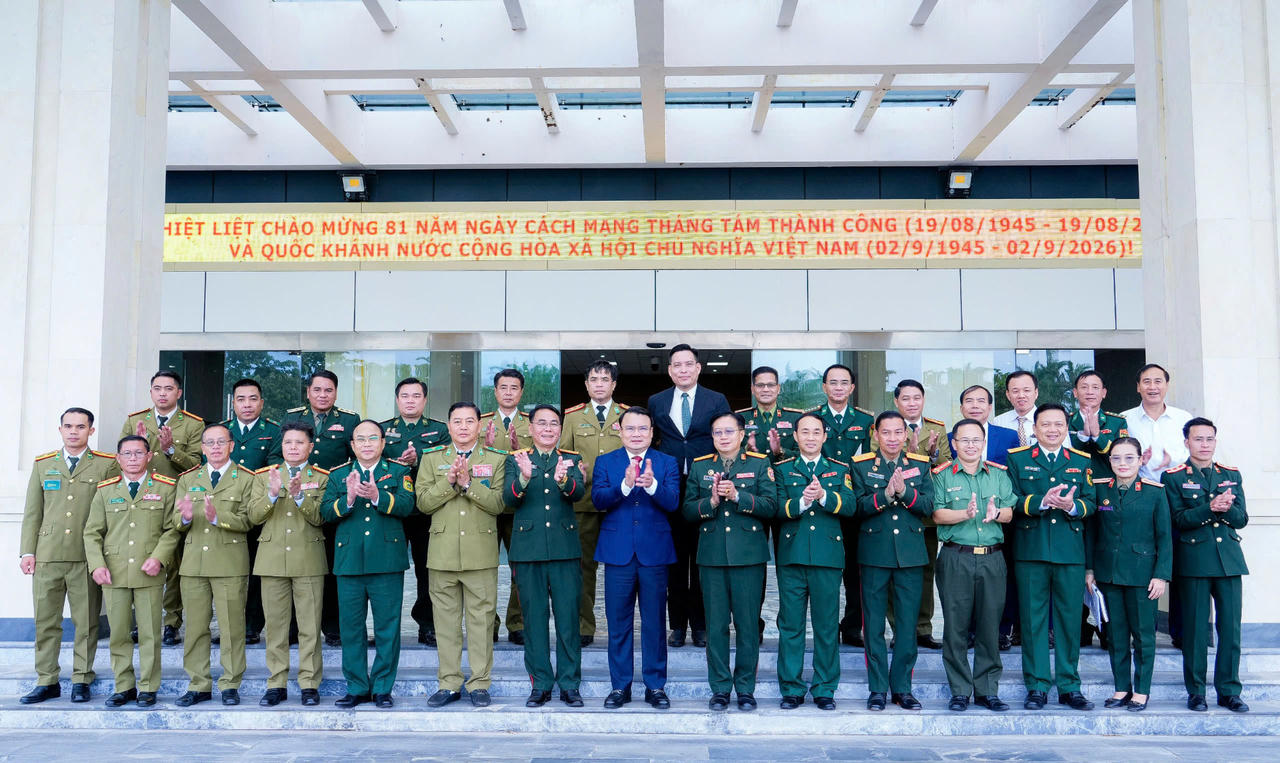 “21 cặp bản kết nghĩa” Nghệ An và 3 tỉnh của Lào vun đắp tình hữu nghị, giữ bình yên biên giới
