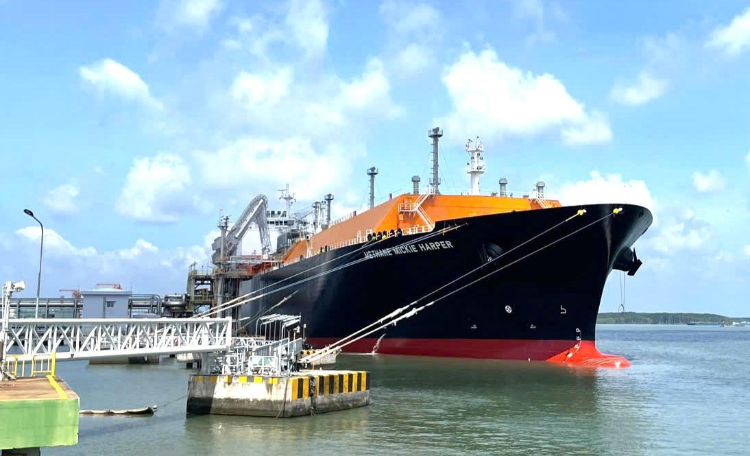 Tàu METHANE MICKIE HARPER vận chuyển khoảng 73.000 tấn LNG từ Canada đã cập cảng Kho cảng LNG Thị Vải ngày 07/06/2026.
