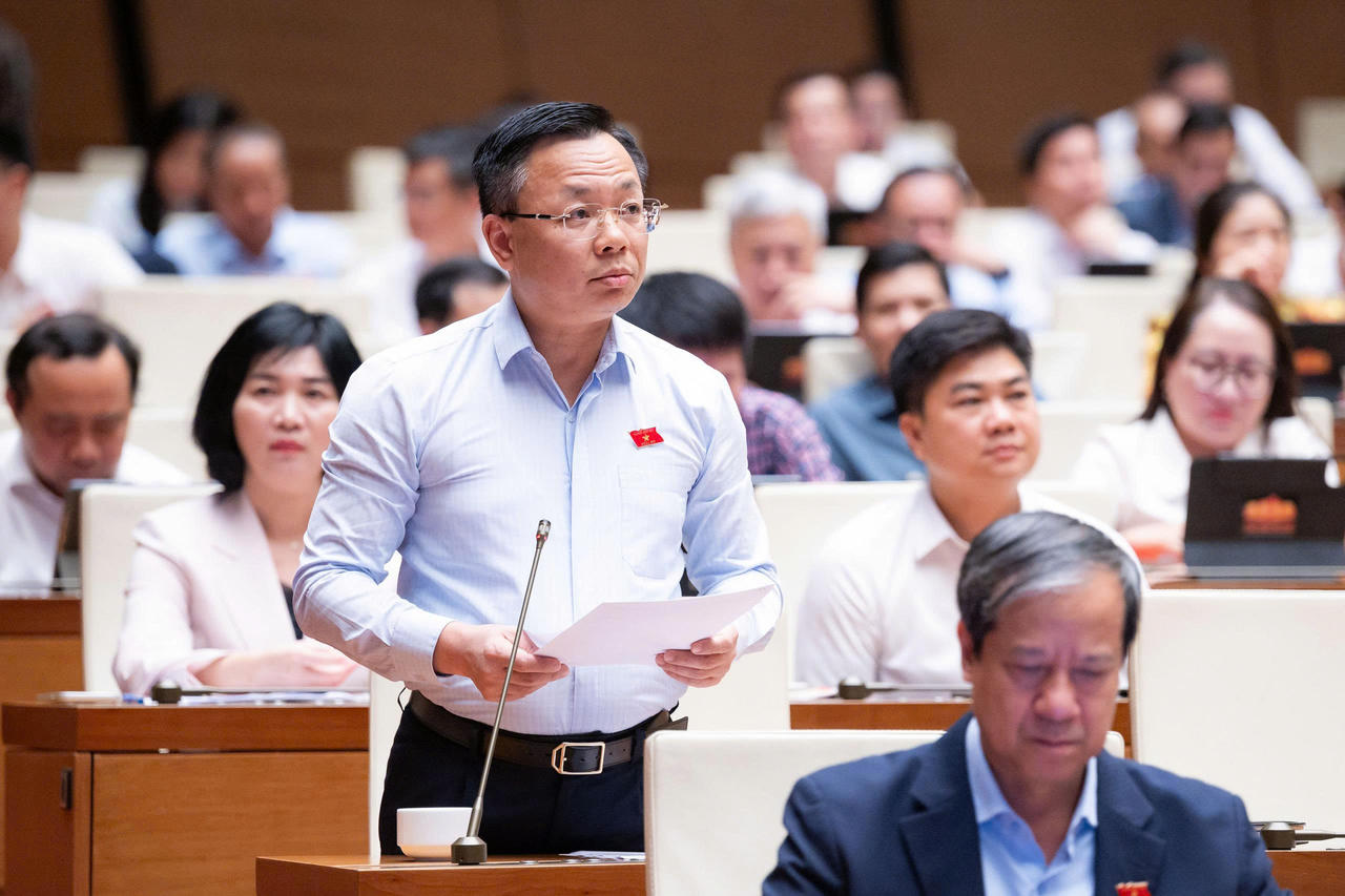 Phân quyền đi kèm với nguồn lực và trách nhiệm Phân quyền đi kèm với nguồn lực và trách nhiệm