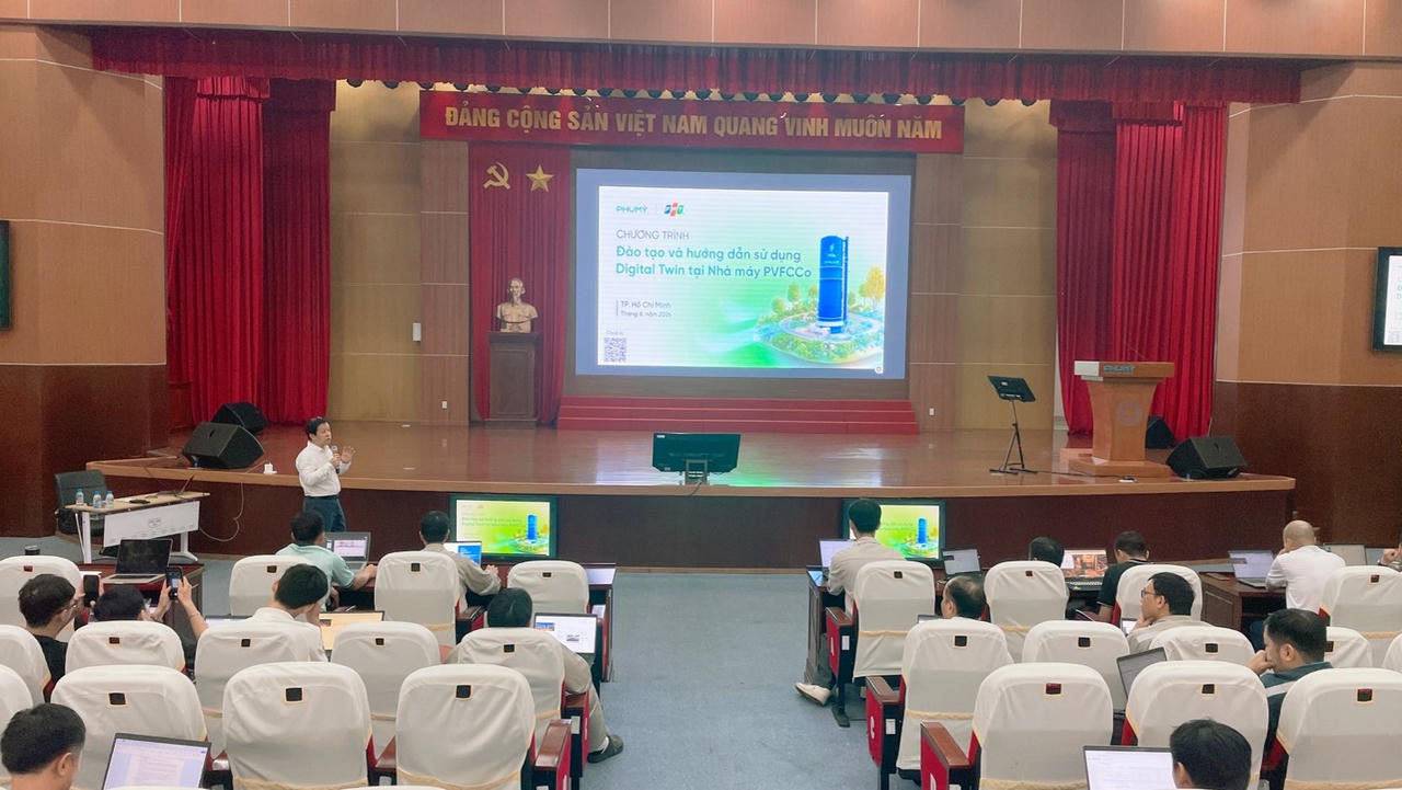 FPT đào tạo hướng dẫn sử dụng Digital Twin cho đội ngũ vận hành, kỹ thuật và quản lý của PVFCCo tại Nhà máy Đạm Phú Mỹ.