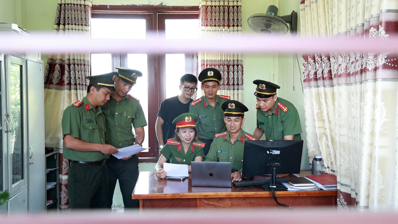 Công an xã thường xuyên phối hợp tổ chức các lớp bồi dưỡng nghiệp vụ chuyên sâu cho lực lượng tham gia bảo vệ ANTT ở cơ sở. (Ảnh: Vân Anh)