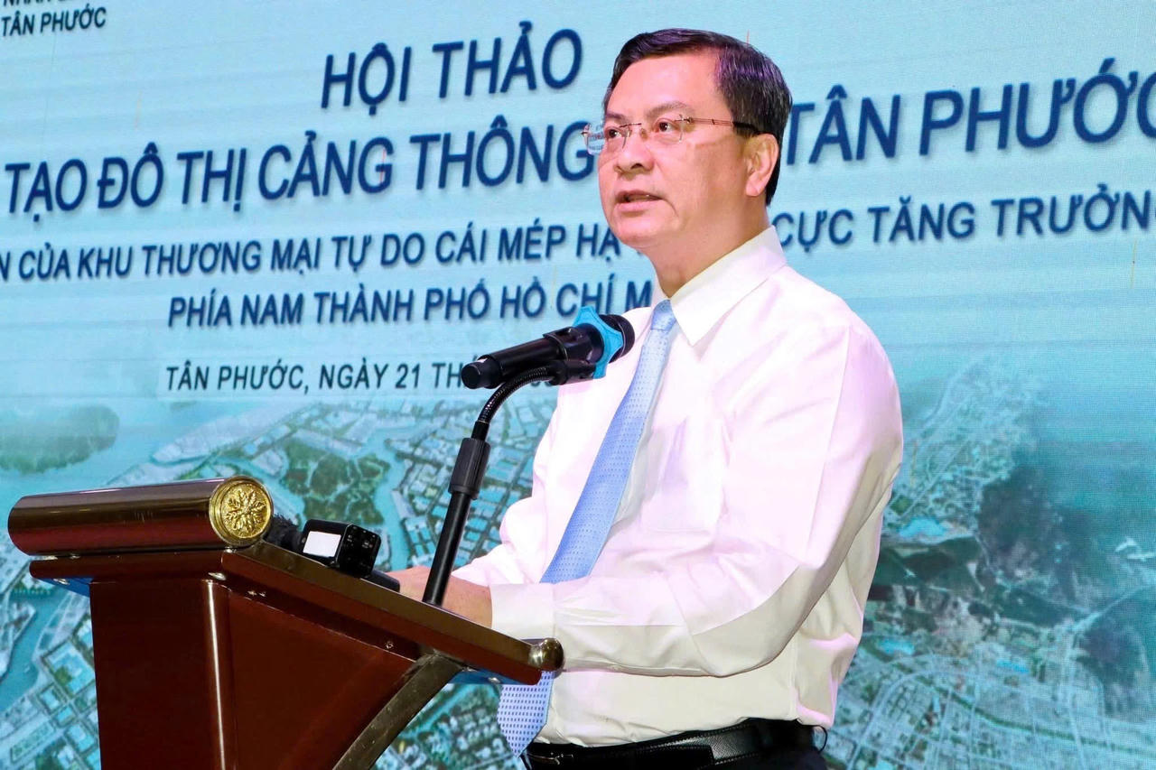 Phó Chủ tịch UBND TP.HCM Nguyễn Công Vinh phát biểu chỉ đạo tại hội thảo. Ảnh: Quốc Toàn.