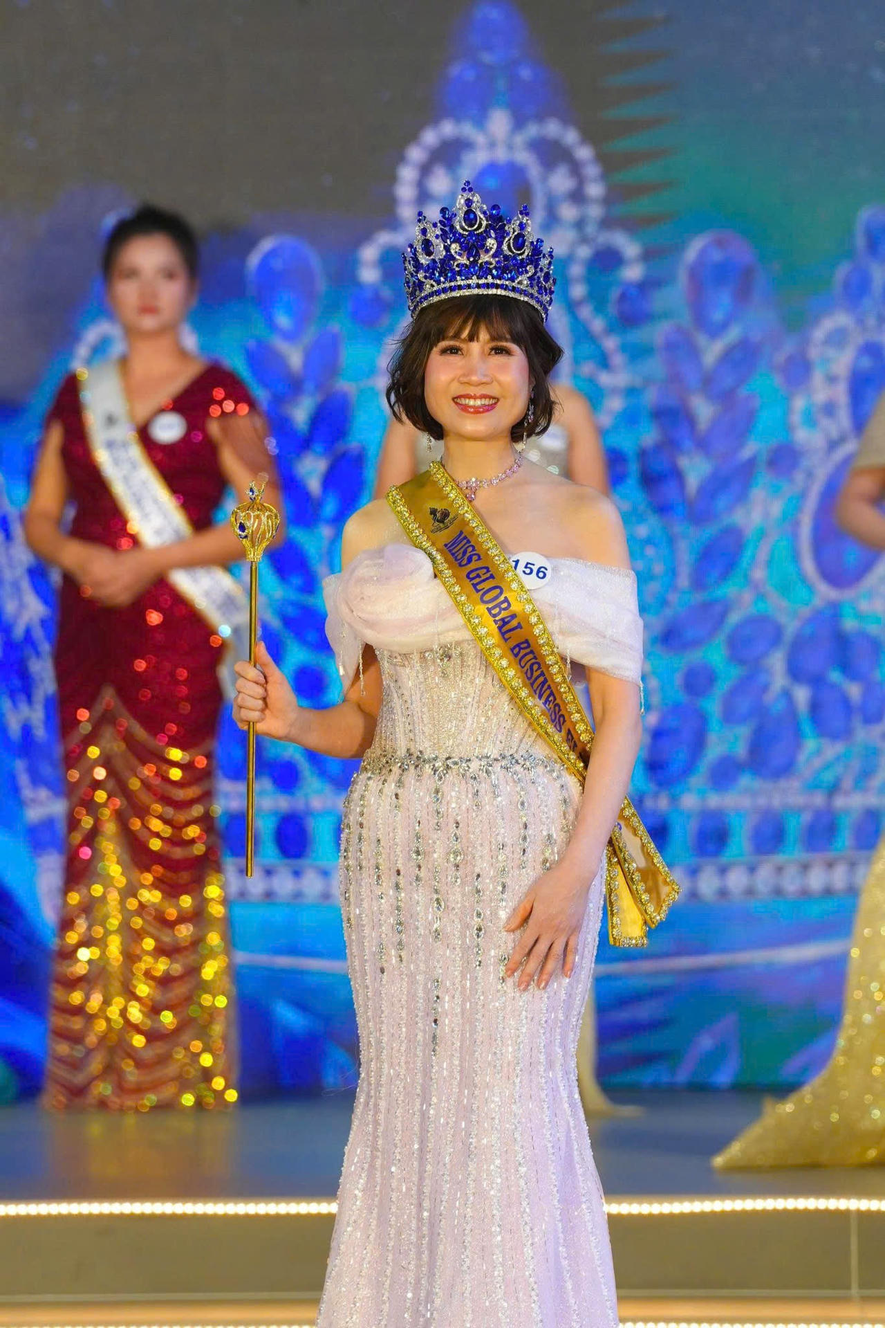Doanh nhân Trương Thị Thu Huyền đăng quang Miss Global Business Elite 2026.
