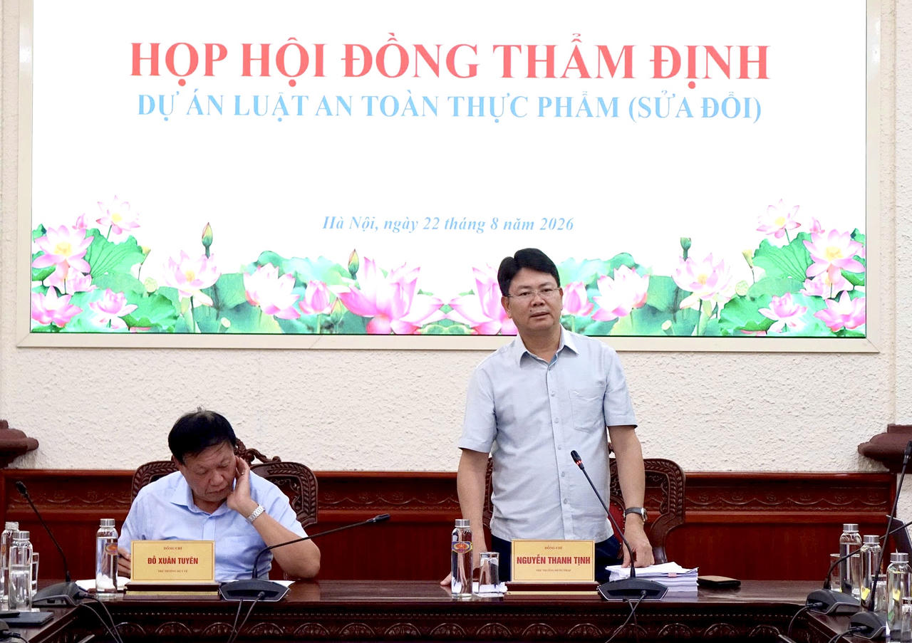 Thứ trưởng Bộ Tư pháp Nguyễn Thanh Tịnh phát biểu