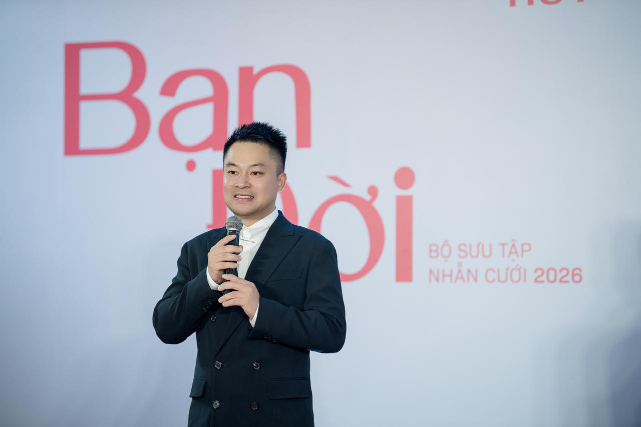 Ông Đỗ Huy Thành – Tổng Giám đốc Huy Thanh Jewelry phát biểu tại lễ ra mắt. Ảnh: Huy Thanh Jewelry