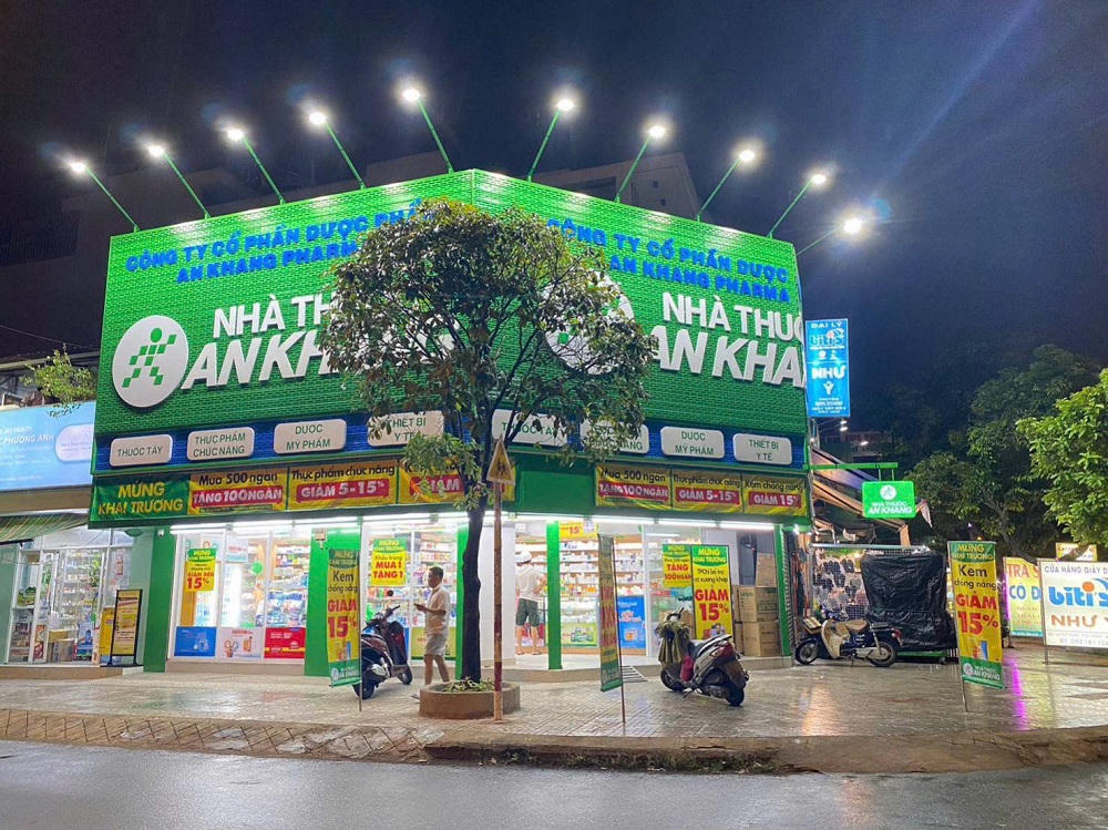 An Khang hiện sở hữu hơn 500 nhà thuốc đạt chuẩn GPP, cung cấp đa dạng các dược phẩm, thực phẩm chức năng
