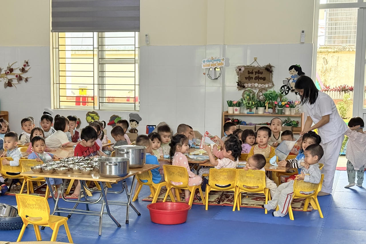 Bảo đảm chất lượng bữa ăn bán trú, tạo môi trường học tập an toàn, lành mạnh cho học sinh trên địa bàn thành phố (Ảnh: Hải Anh)
