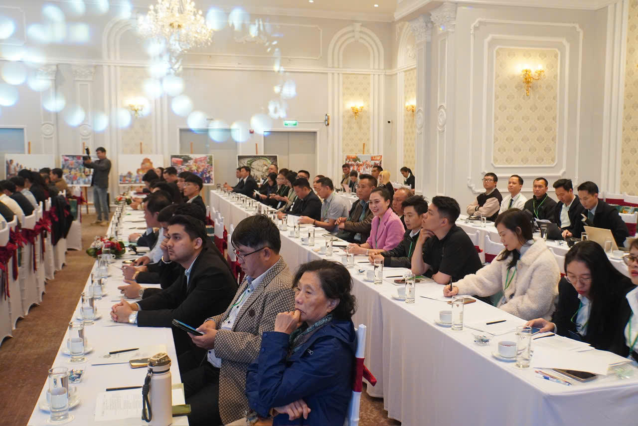 Các đại biểu tham dự Diễn đàn. Ảnh T.N.