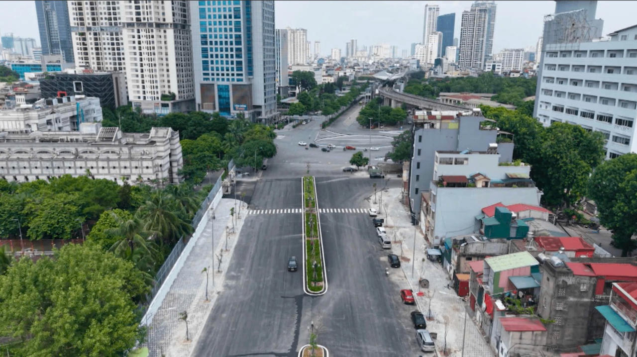 Tuyến đường Vành đai 1 Hà Nội được thông xe kỹ thuật trong dịp này.