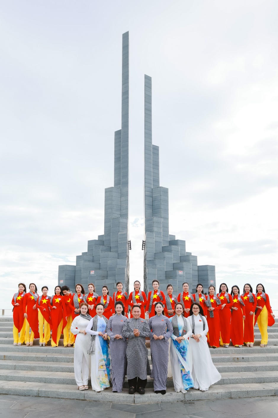 Hoa hậu Doanh nhân Hương sắc Việt Nam 2026: Gửi trao nghĩa tình người có công tại Đắk Lắk