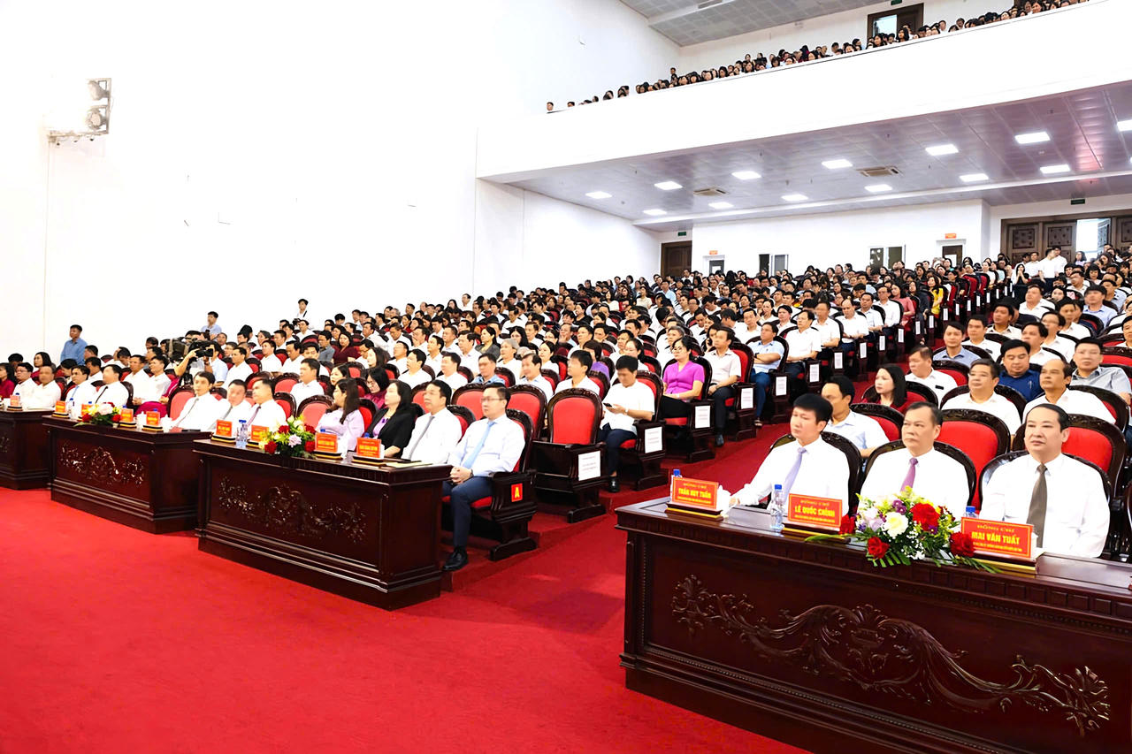 Toàn cảnh hội nghị (ảnh: Đức Lam)