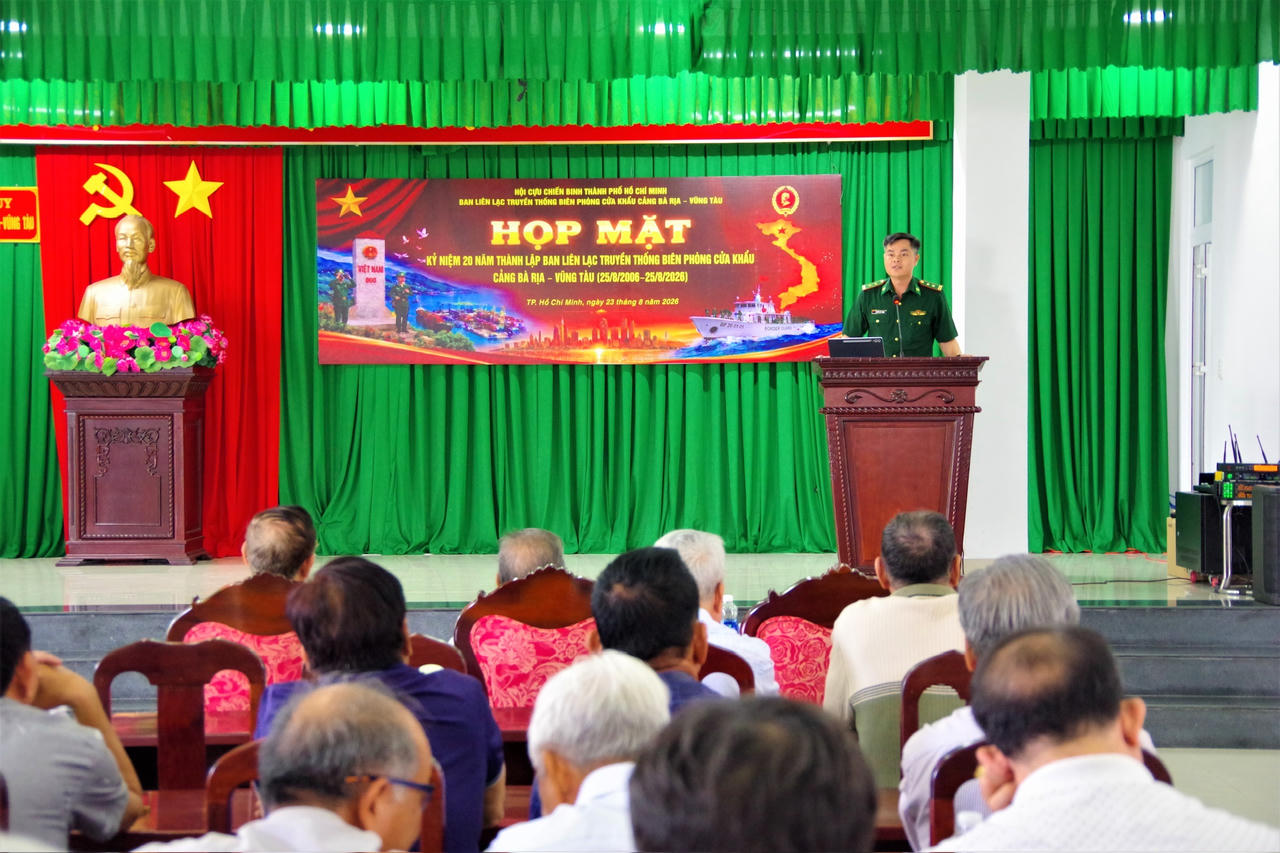 Họp mặt kỷ niệm 20 năm ngày thành lập Ban Liên lạc truyền thống Biên phòng cửa khẩu cảng Bà Rịa - Vũng Tàu. Ảnh: Quốc Toàn.