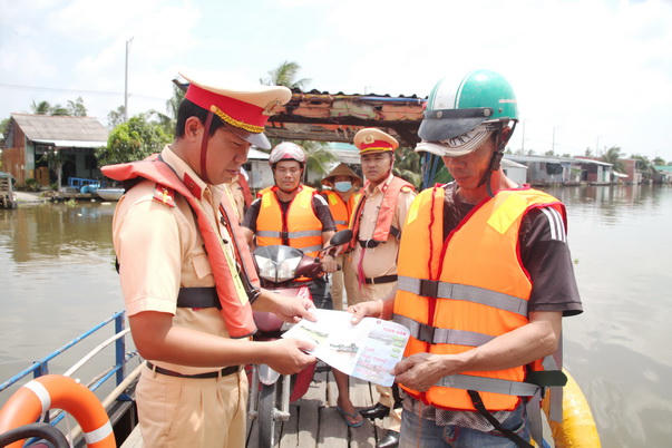 Cà Mau: Chủ động phòng ngừa, bảo đảm an toàn giao thông đường thủy 
