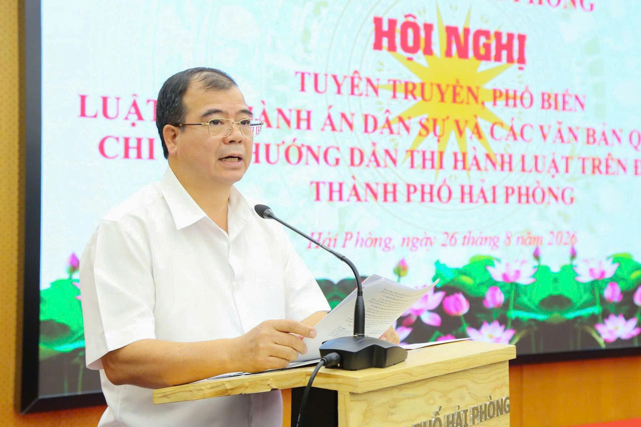 Phó Chủ tịch UBND TP Hải Phòng Nguyễn Minh Hùng yêu cầu nâng cao trách nhiệm phối hợp trong thi hành án dân sự. (ảnh Thuỳ Linh)
