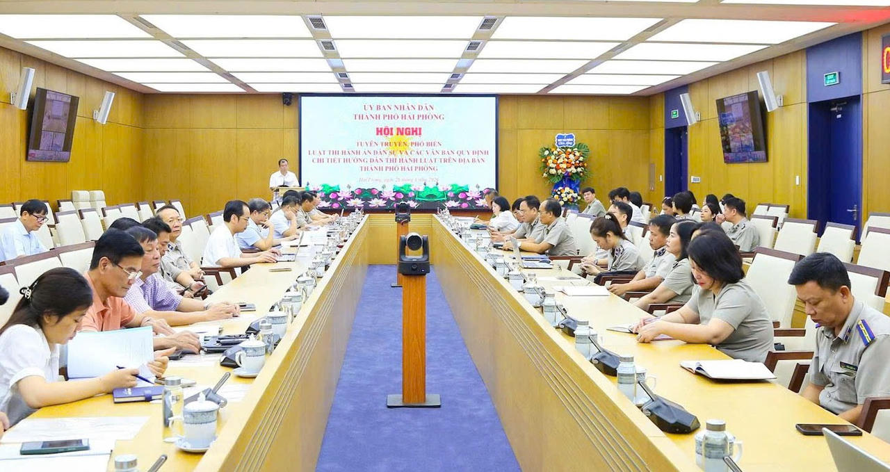 Quang cảnh Hội nghị. (ảnh Thuỳ Linh)