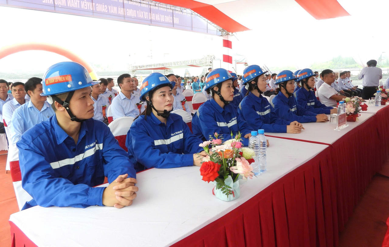 Khởi công Nhà máy sàng tuyển than Mạo Khê