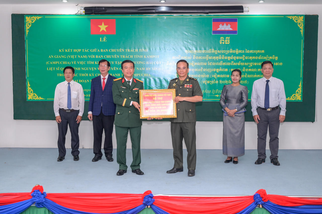 An Giang - Kampot (Campuchia) ký kết hợp tác tìm kiếm hài cốt liệt sĩ