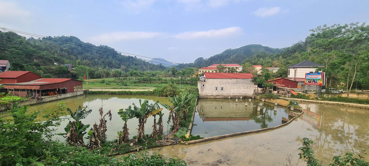 Một góc thôn Nà Bản, xã Khánh Khê. Ảnh: Minh Hữu