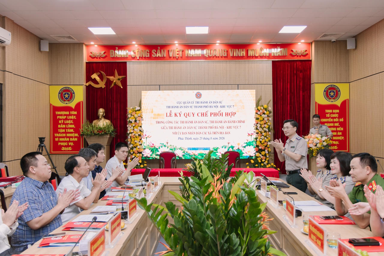 Phòng Thi hành án dân sự Khu vực 7 - Hà Nội tổ chức Lễ ký Quy chế phối hợp với UBND 14 xã trên địa bàn