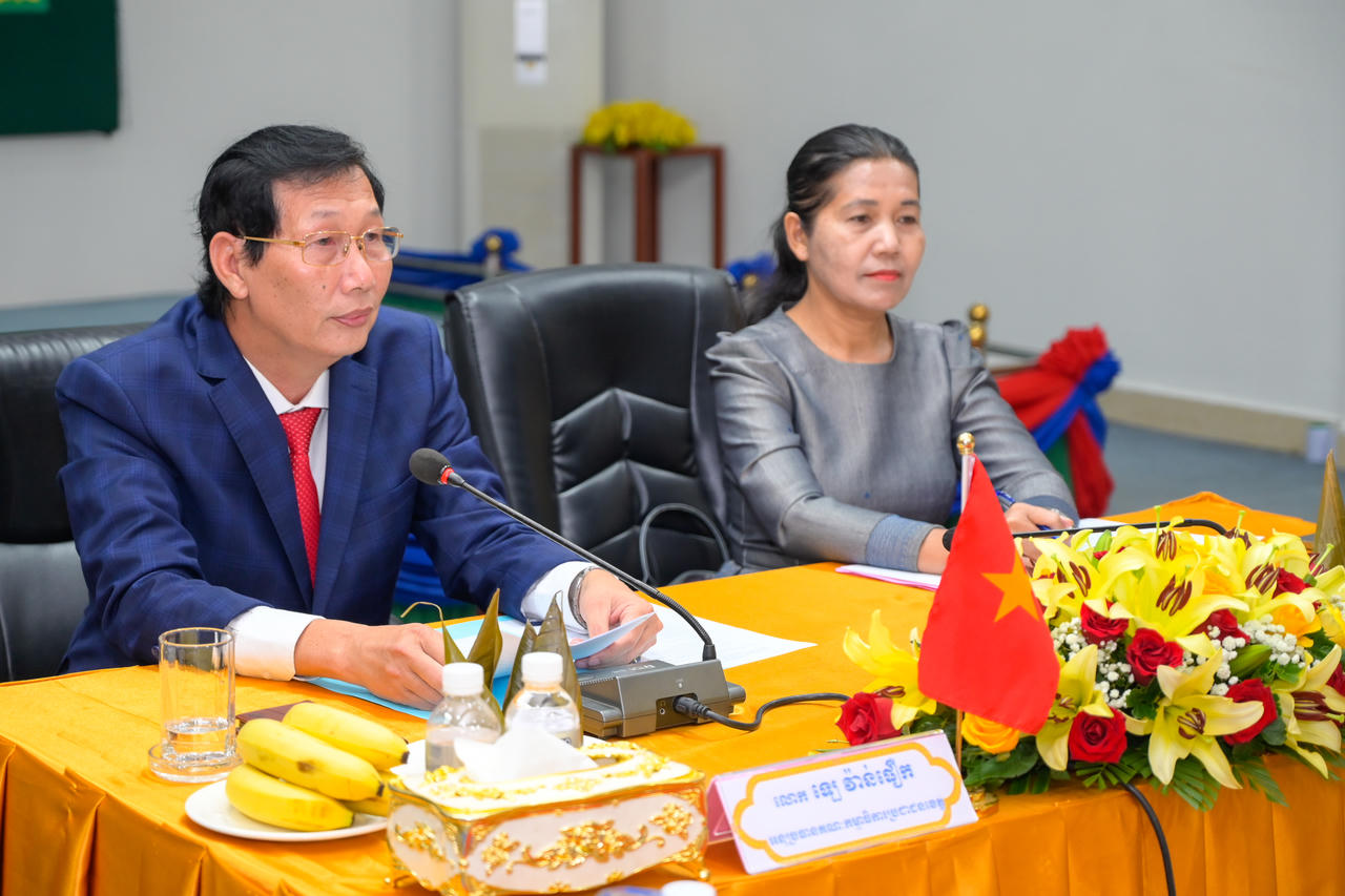 Ông Lê Văn Phước, Phó Chủ tịch UBND tỉnh, Trưởng Ban Chuyên trách tỉnh An Giang phát biểu tại buổi ký kết. Ảnh: Phương Vũ