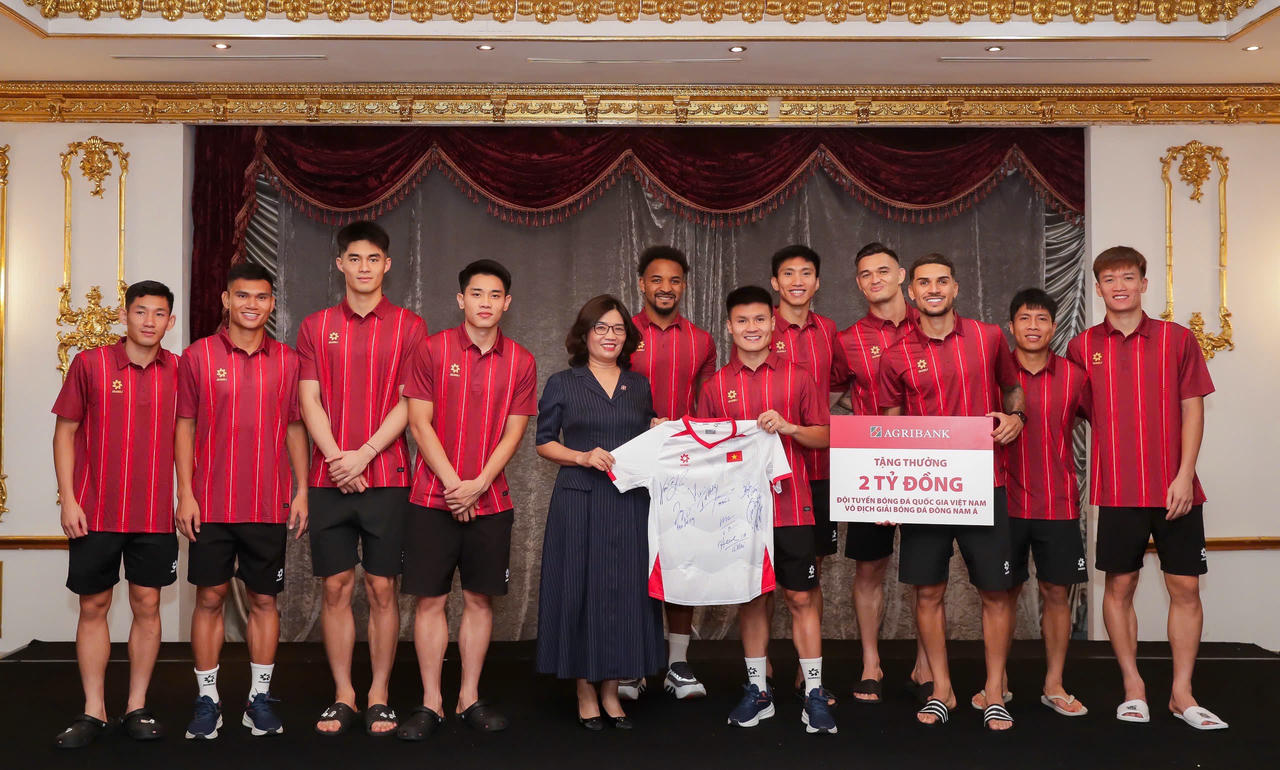 Agribank trao thưởng 2 tỷ đồng chúc mừng Đội tuyển Việt Nam vô địch ASEAN Cup 2026