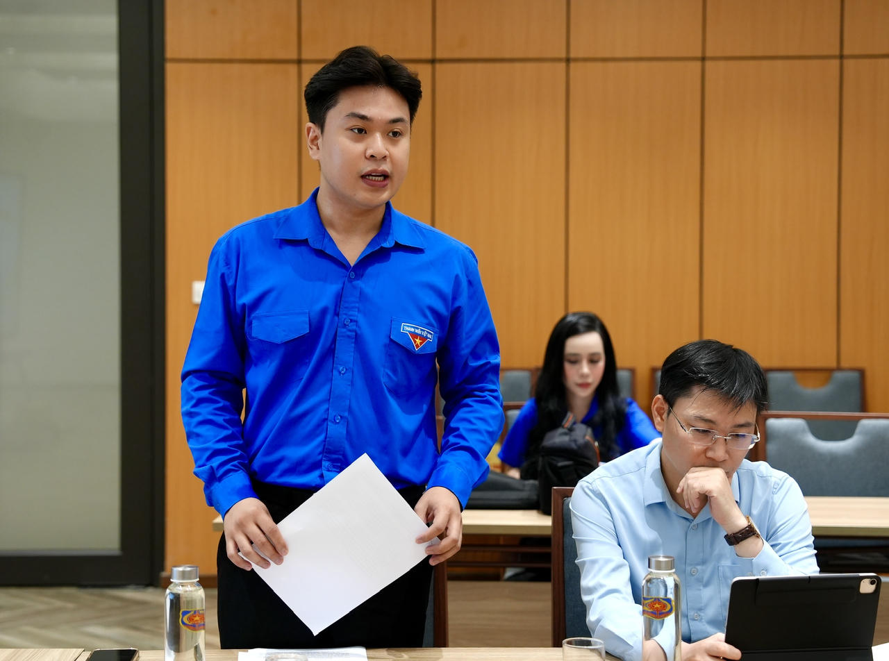 Bí thư Đoàn Thanh niên Bộ Tư pháp Nguyễn Việt Hà phát biểu khai mạc.