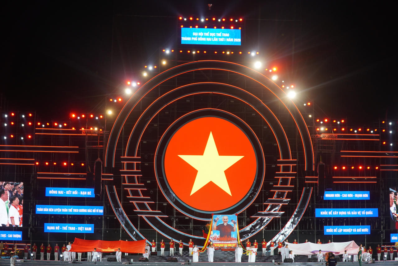 Lễ khai mạc. Ảnh: Tiến Dũng.