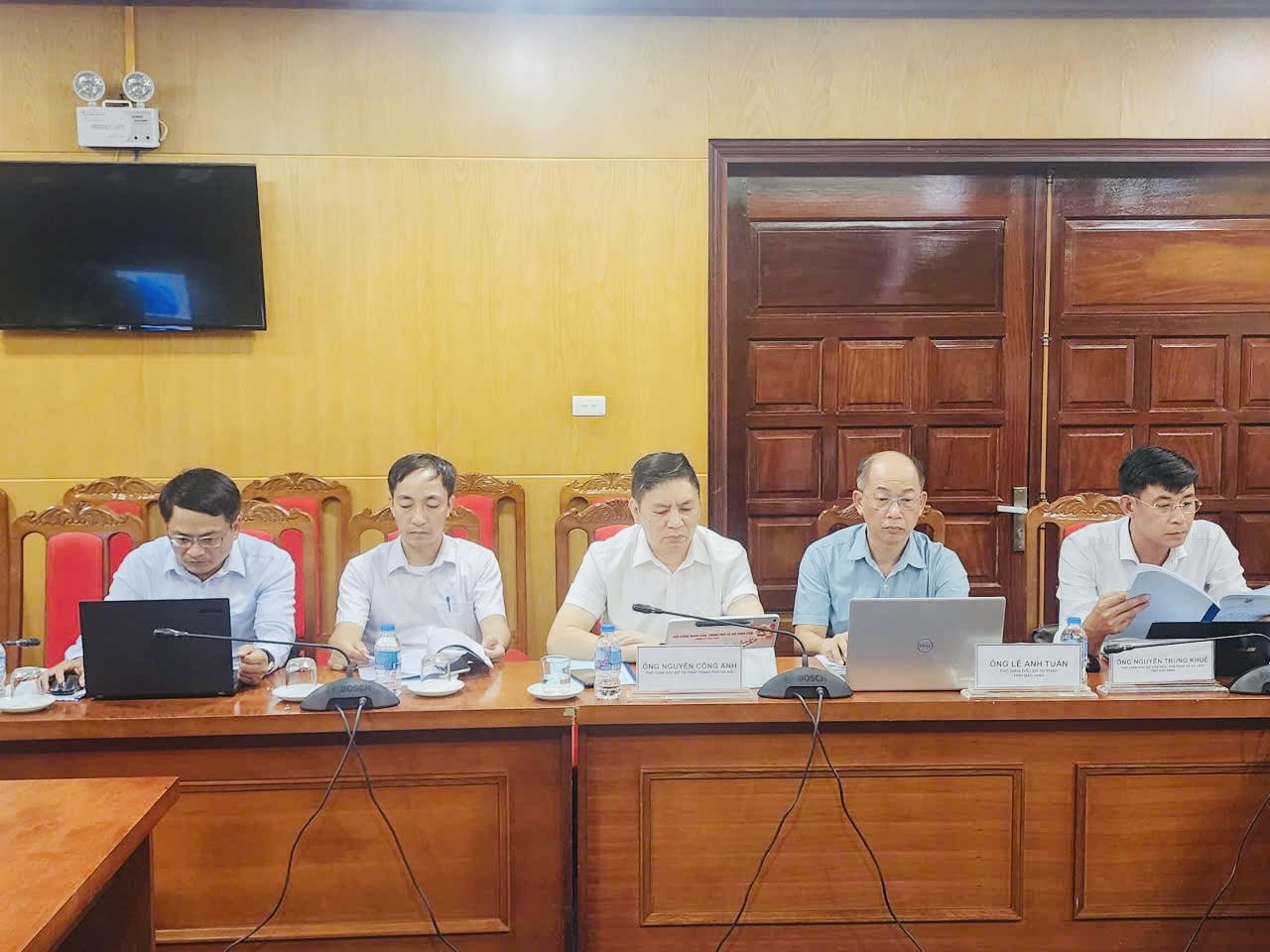 Các đại biểu tham dự Toạ đàm (Ảnh Vũ Hùng)
