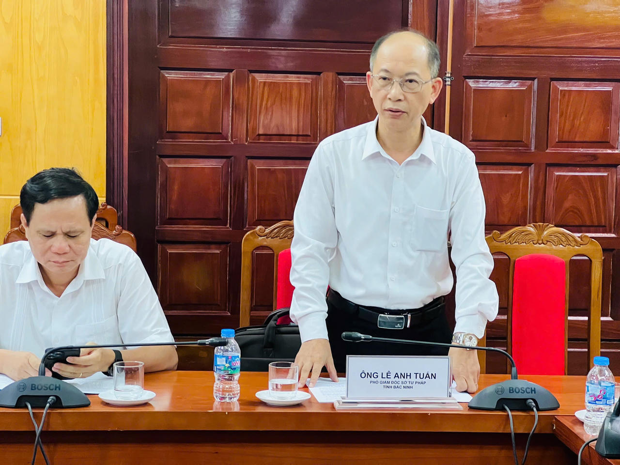 Ông Lê Anh Tuấn – Phó Giám đốc Sở Tư pháp Bắc Ninh phát biểu tại Toạ đàm (Ảnh Huy Nguyễn)