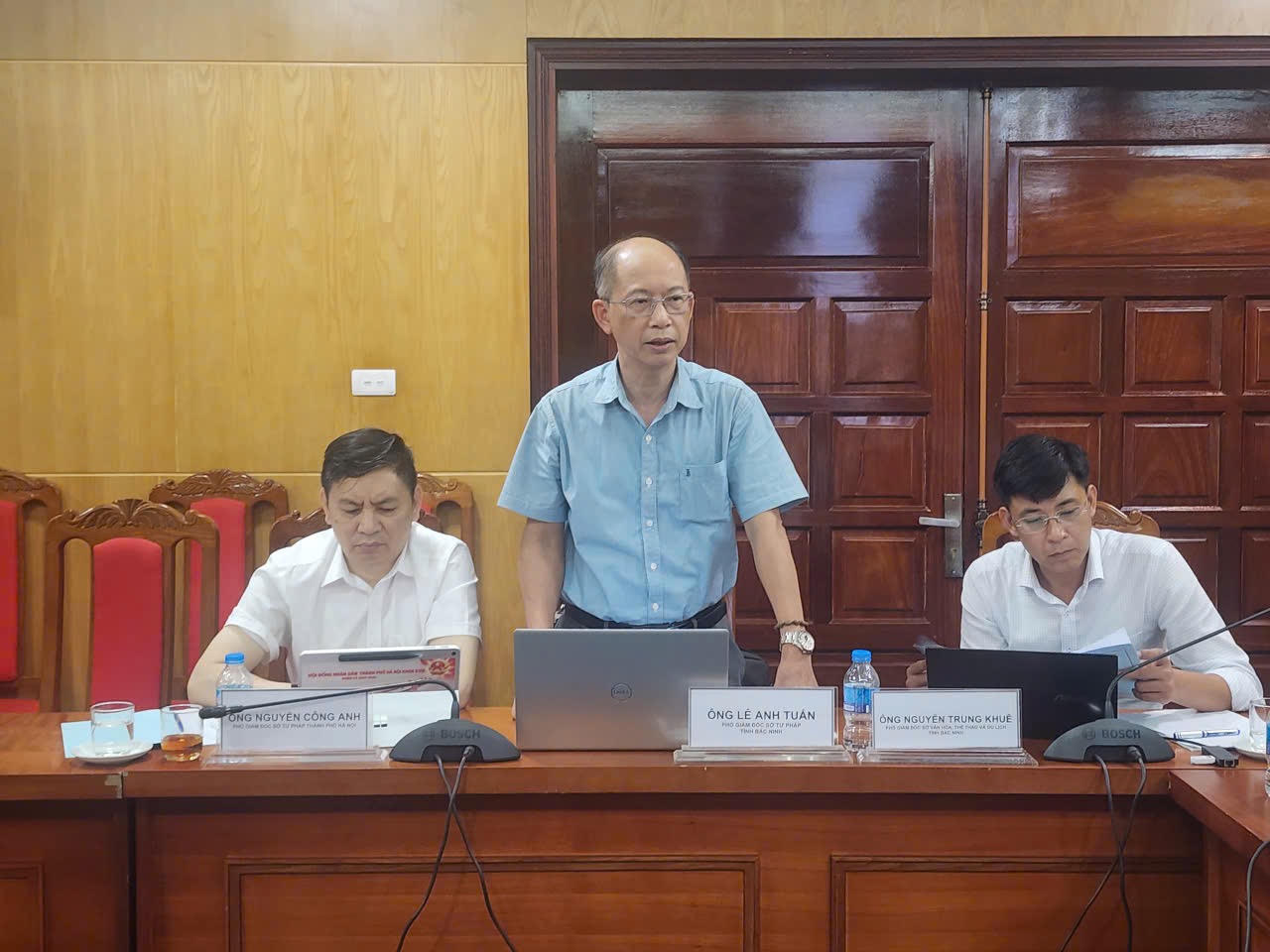Ông Lê Anh Tuấn -   Phó Giám đốc Sở Tư pháp Bắc Ninh phát biểu tại buổi tọa đàm (Ảnh Vũ Hùng)