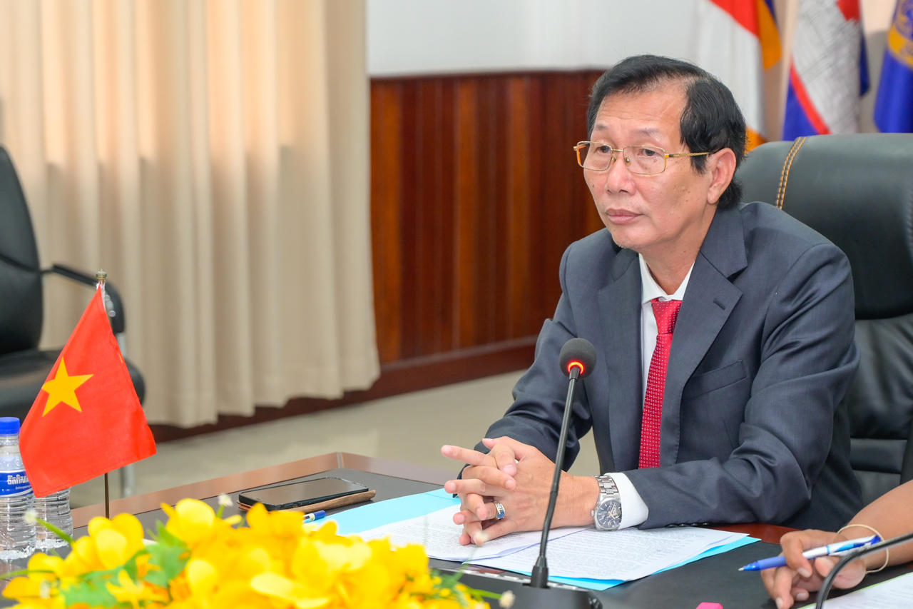 Ông Lê Văn Phước, Phó Chủ tịch UBND tỉnh, Trưởng Ban Chuyên trách tỉnh An Giang phát biểu tại buổi ký kết. Ảnh: Phương Vũ