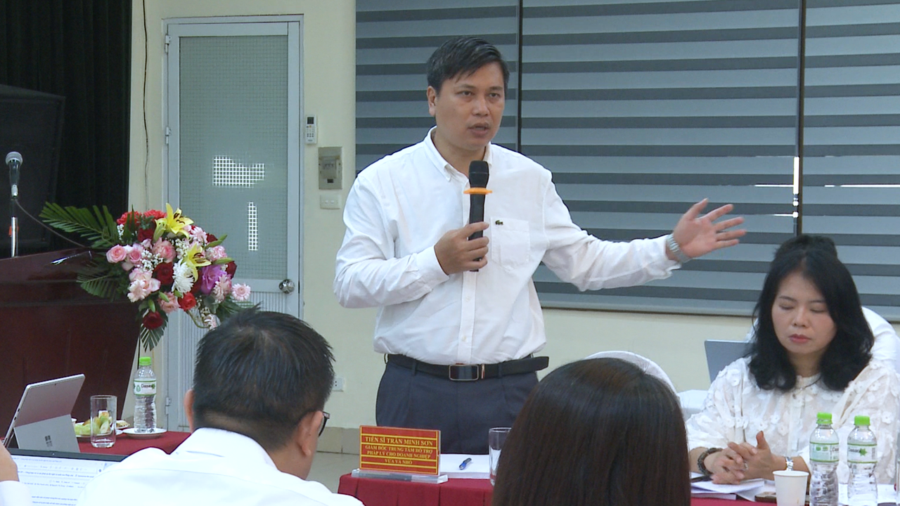 Thông qua đối thoại, một số khó khăn, vướng mắc từ thực tiễn đã được các chuyên gia phân tích và tìm hướng xử lý.