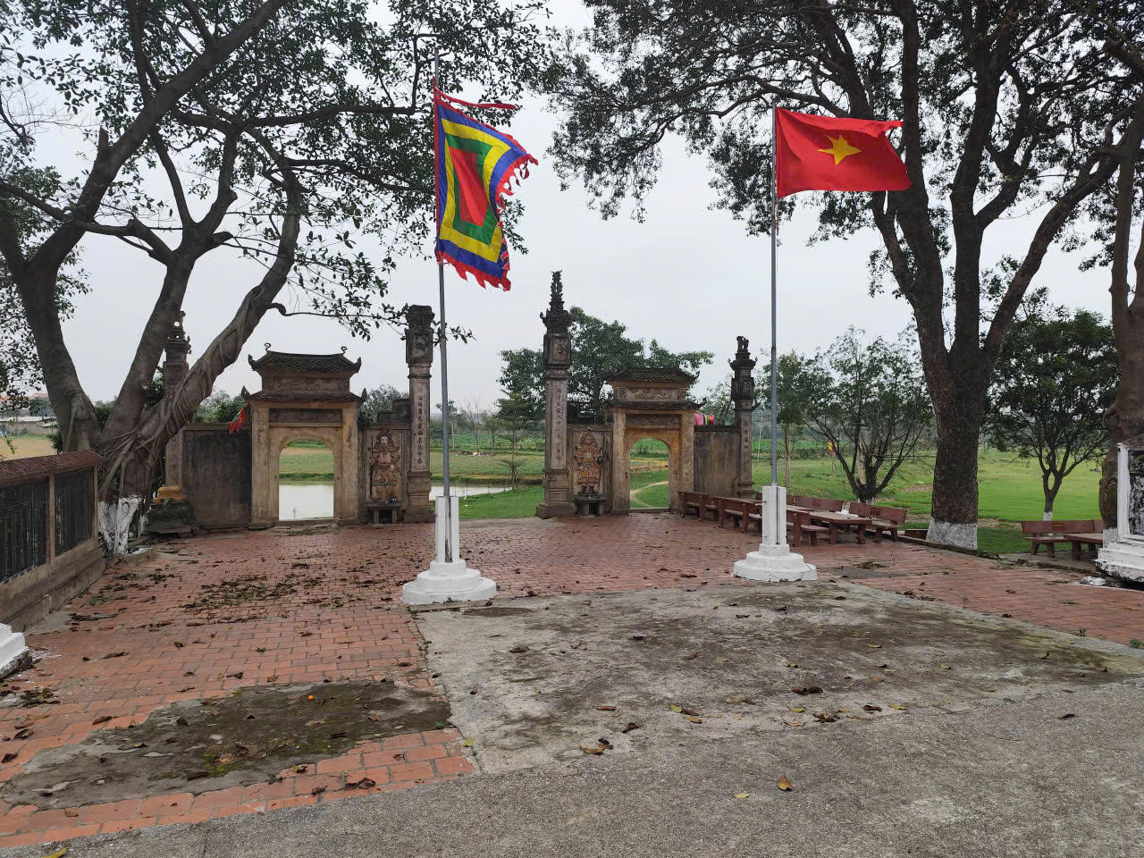 Cổng Đền Xà.