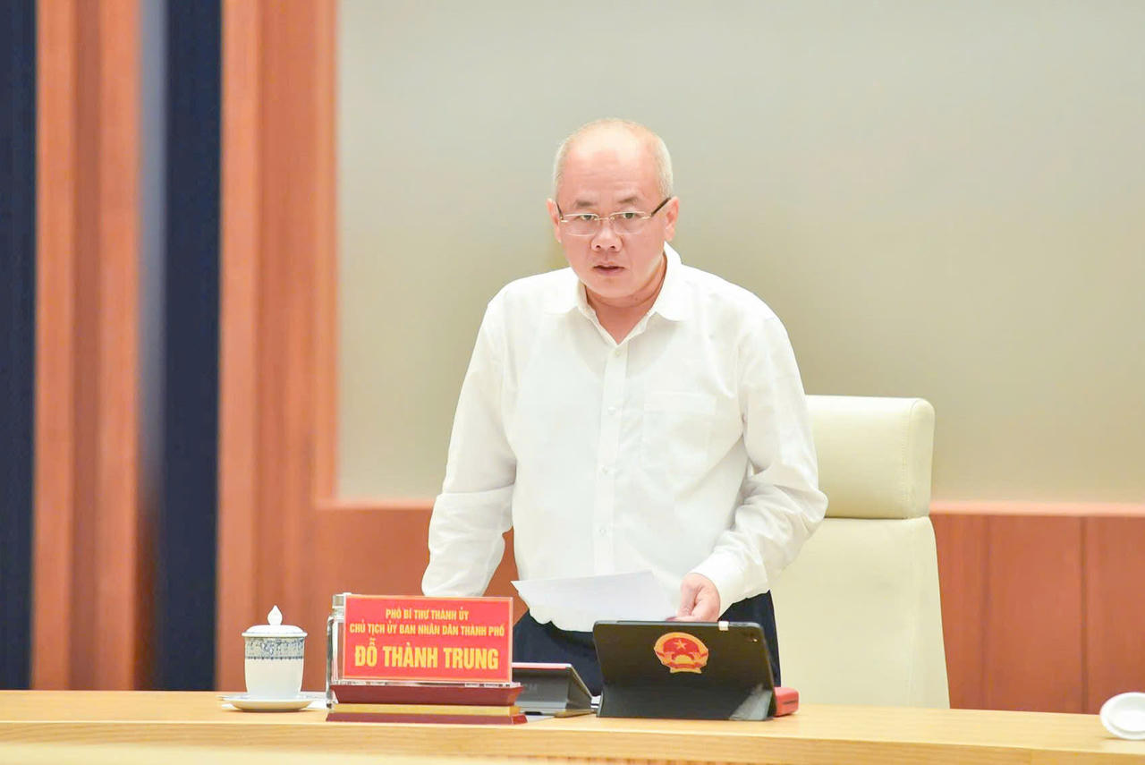 Chủ tịch UBND TP Hải Phòng Đỗ Thành Trung phát biểu kết luận phiên họp (Ảnh: Cổng TTĐT Hải Phòng)